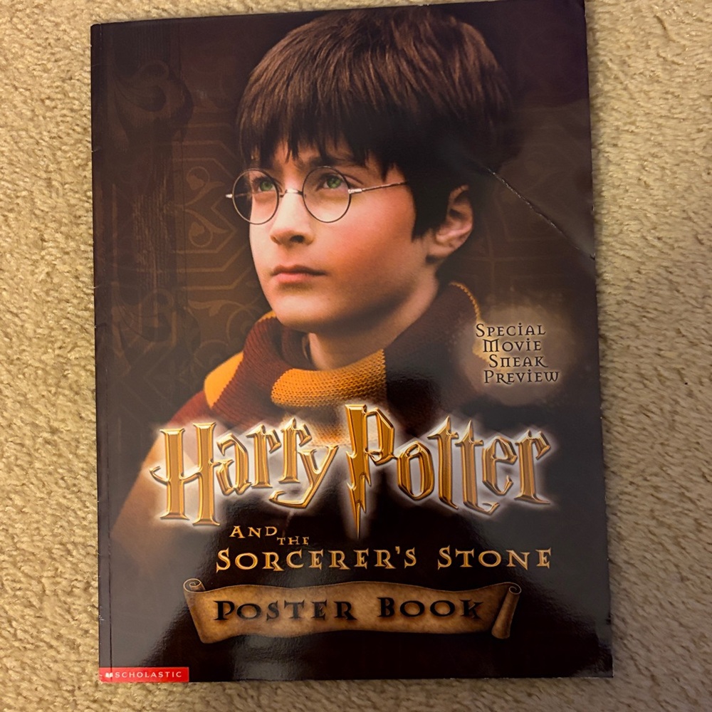 Lot of 6 new Harry Potter poster books - Picture 2 of 16
